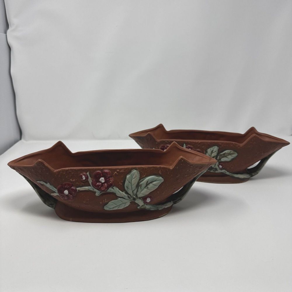 Reproduction Roseville Red‎ Floral  Double Handle console bowl 756-12 1/2"